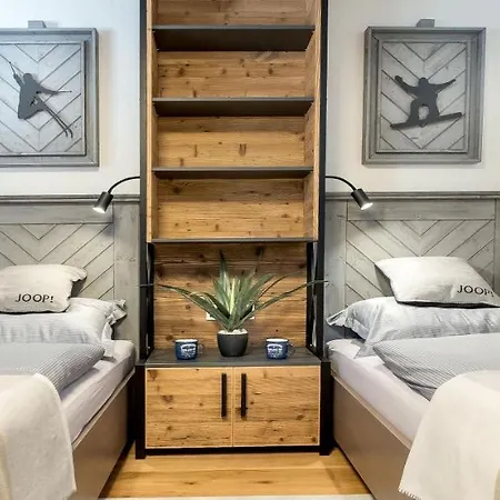 Stella * Myto pod Dumbierom